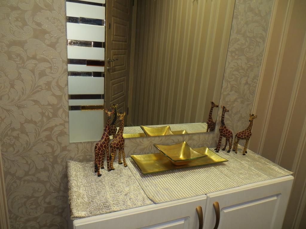 Apartment Lux Near Most-City Dnipro Eksteriør billede